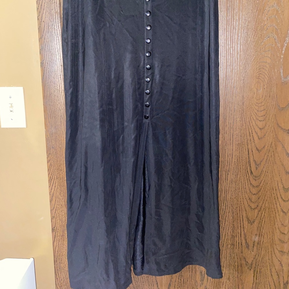 Long black, velvet maxi skirt! (: